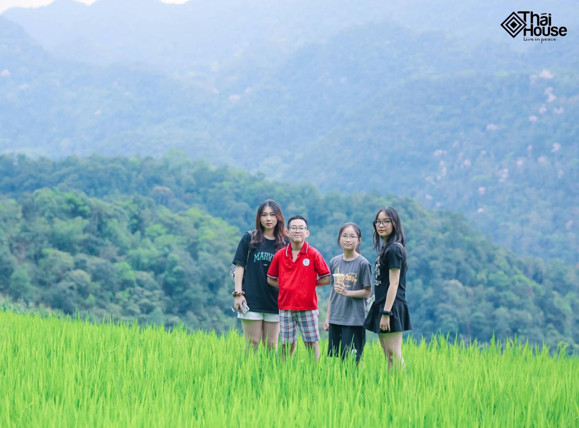 Huong Ba Thuoc Thai House Pu Luong - Century Old Stilt House With Terrace Views מראה חיצוני תמונה