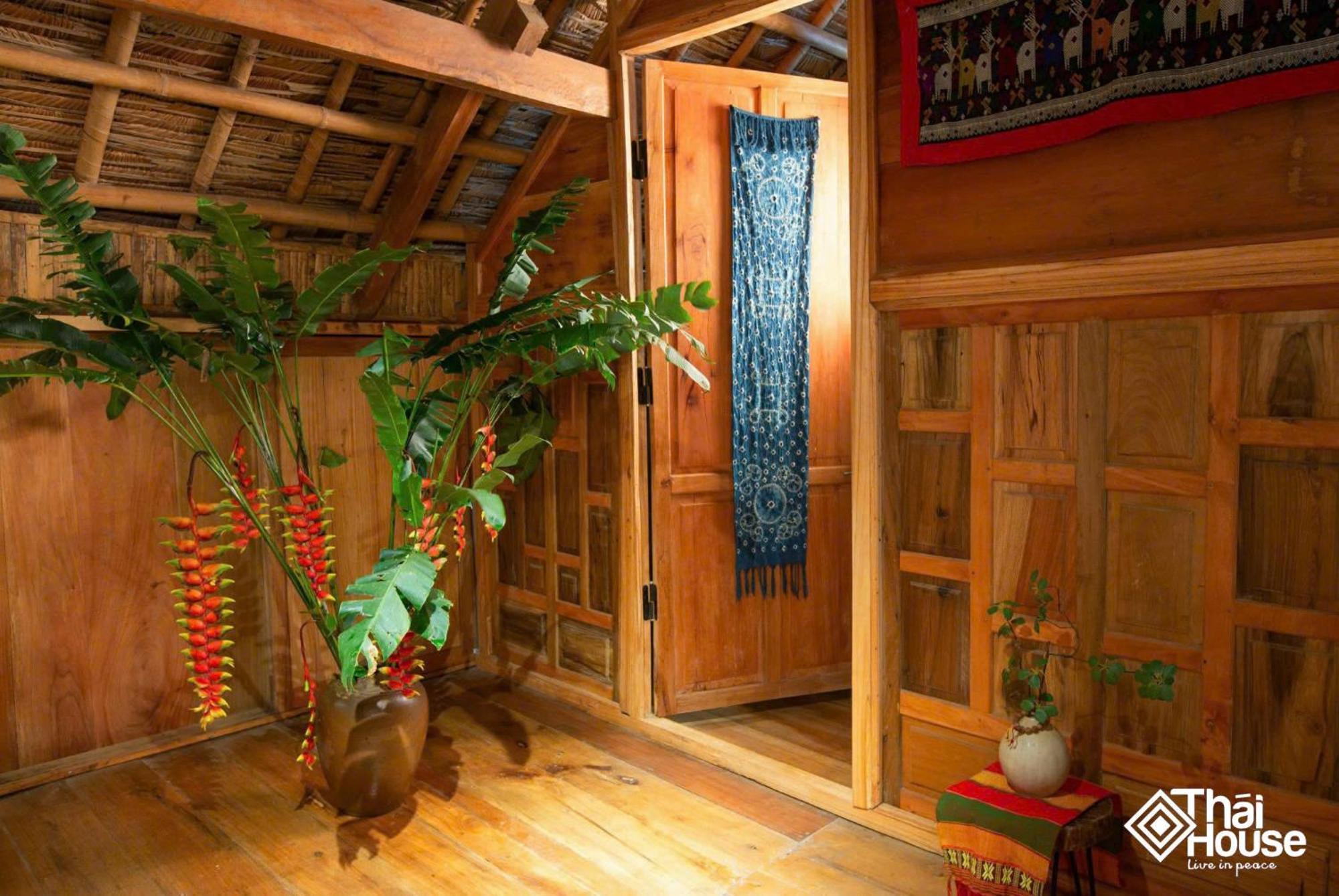 Huong Ba Thuoc Thai House Pu Luong - Century Old Stilt House With Terrace Views מראה חיצוני תמונה