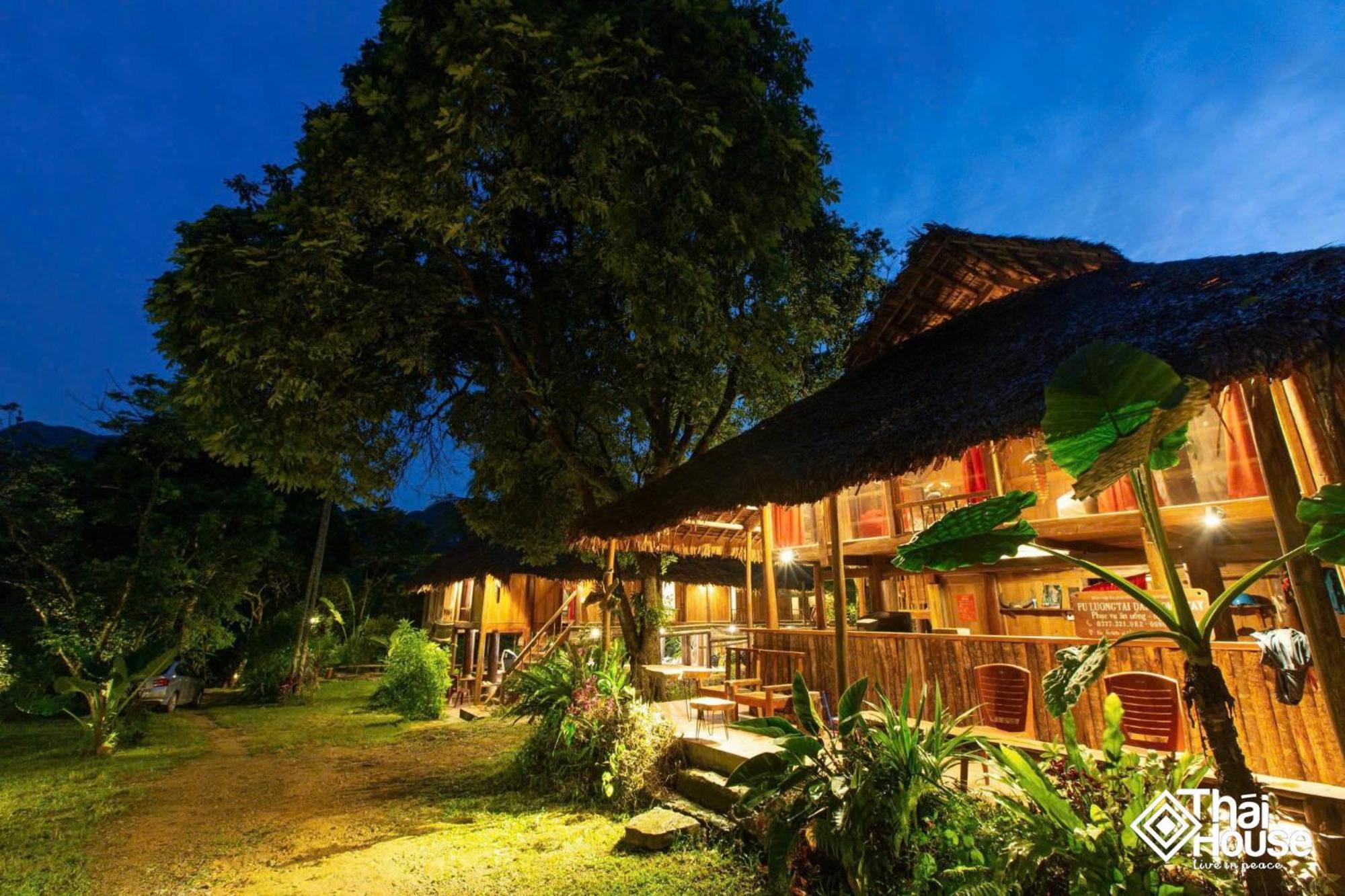 Huong Ba Thuoc Thai House Pu Luong - Century Old Stilt House With Terrace Views מראה חיצוני תמונה