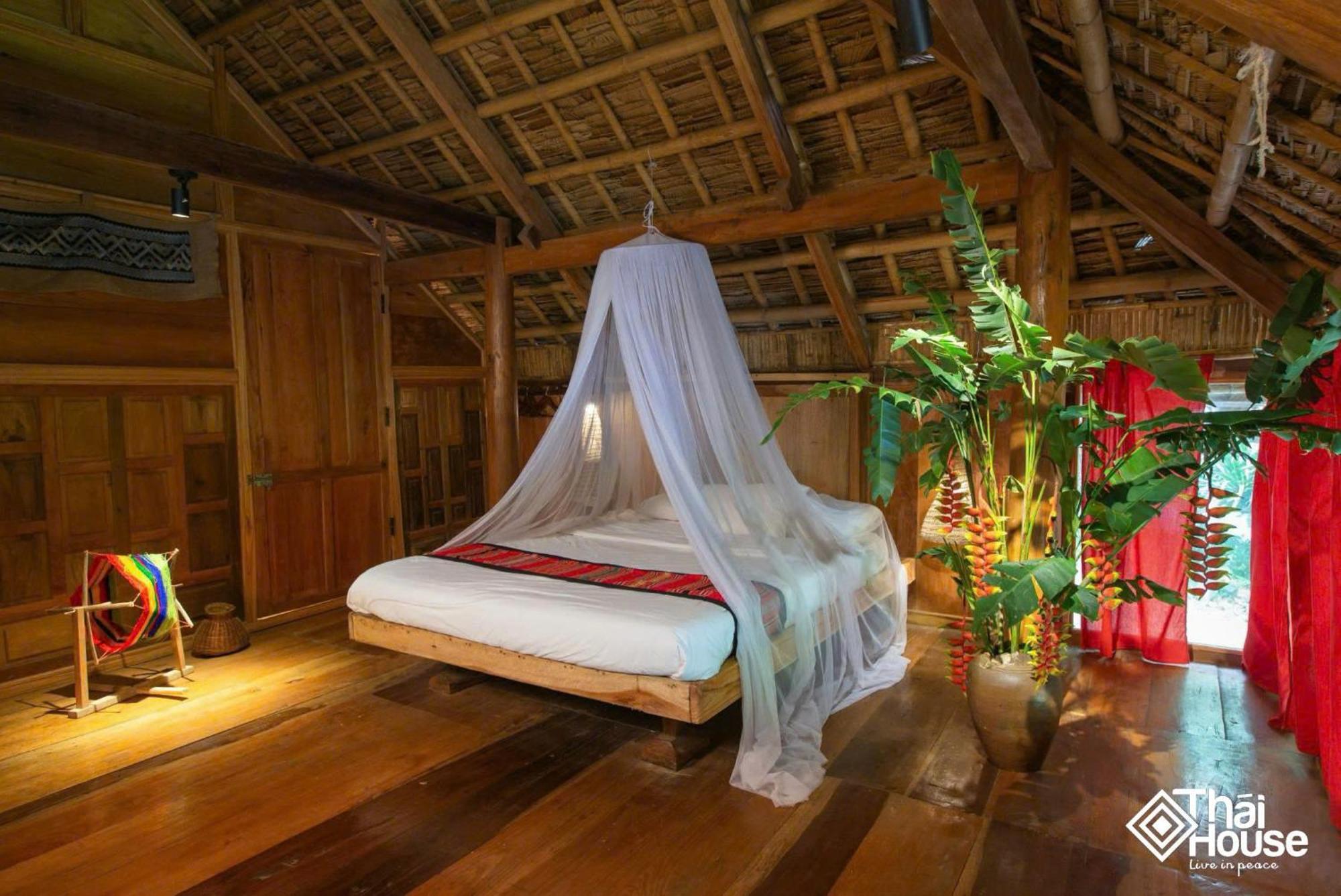Huong Ba Thuoc Thai House Pu Luong - Century Old Stilt House With Terrace Views מראה חיצוני תמונה
