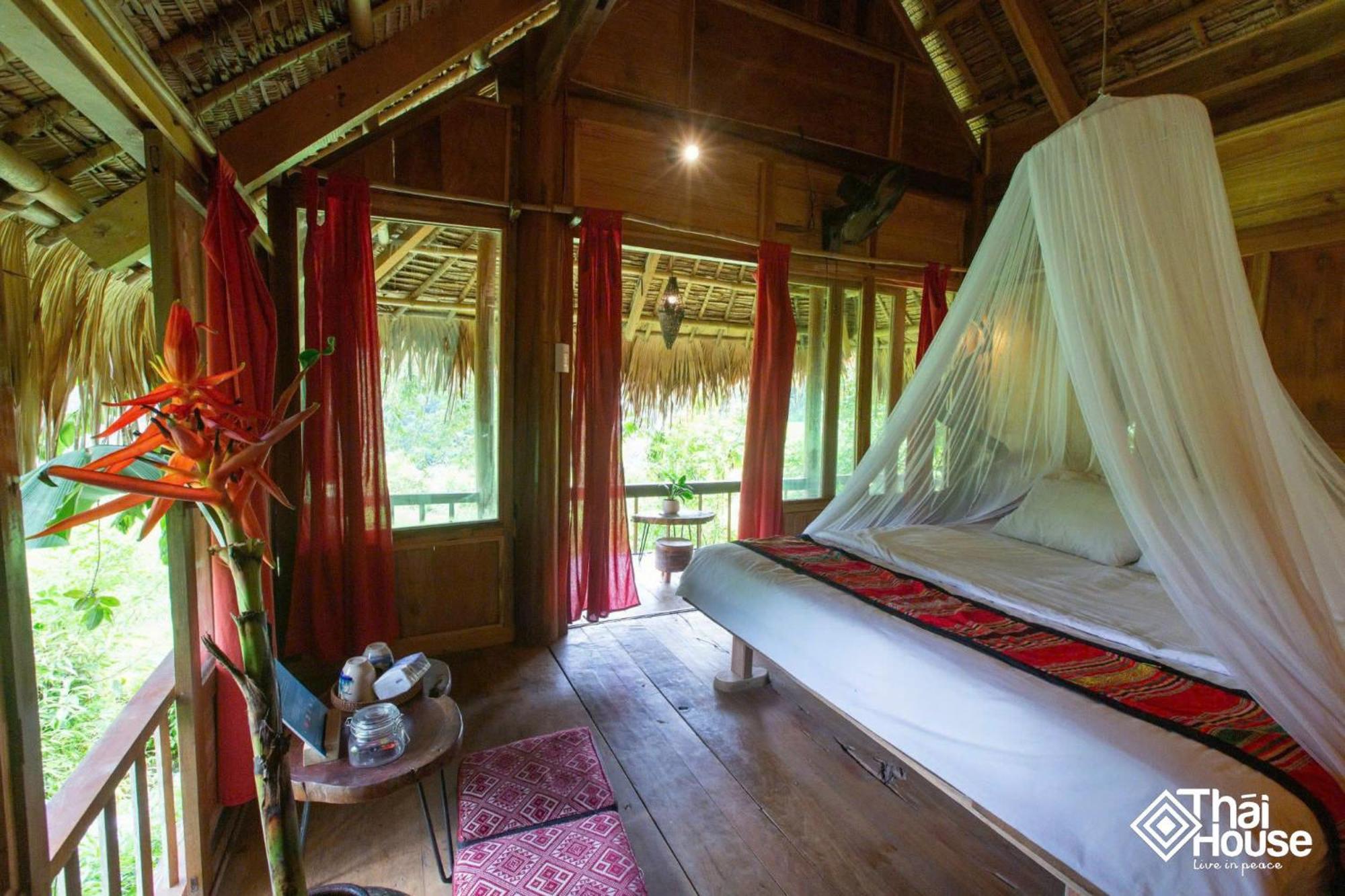 Huong Ba Thuoc Thai House Pu Luong - Century Old Stilt House With Terrace Views מראה חיצוני תמונה